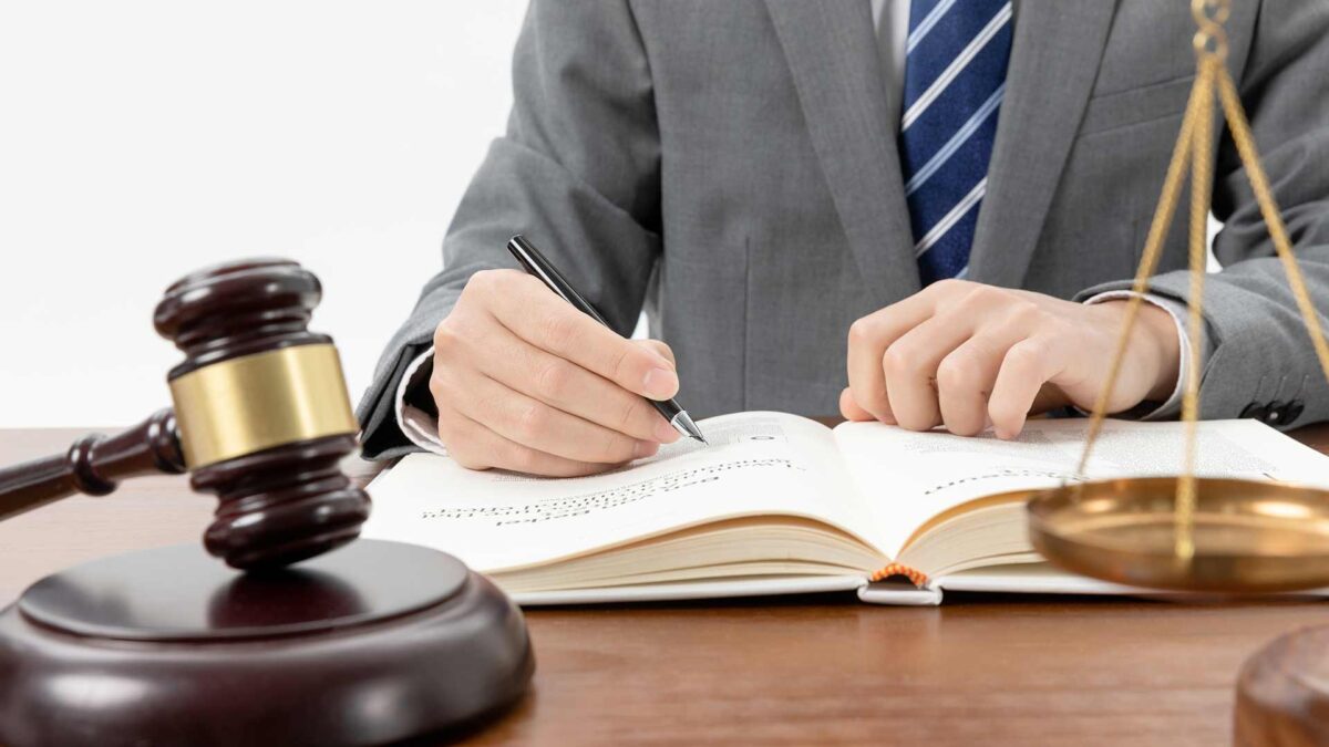 cuanto-tiempo-tarda-en-funcionar-un-despacho-de-abogados